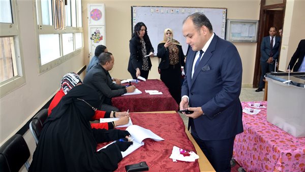 وزير التجارة والصناعة