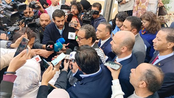 التفاف جماهيري حول