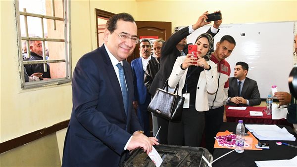 وزير البترول