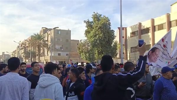 إقبال شديد من الناخبين