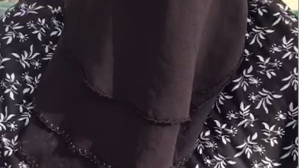 احدي المشاركات في