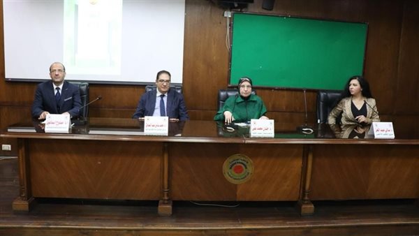 جامعة القاهرة 