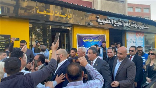  المرشح الرئاسي حازم