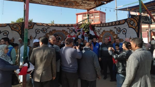 أهالي البحيرة أمام