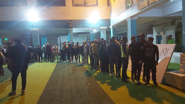 الناخبون يتوافد بكثرة