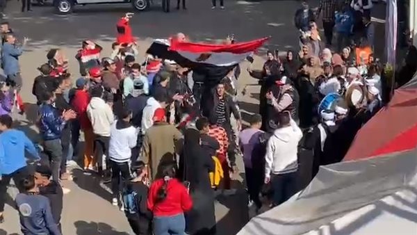 طبل وزغاريد في اليوم