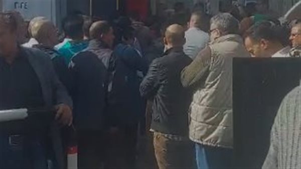 حشد جماهيري كثيف