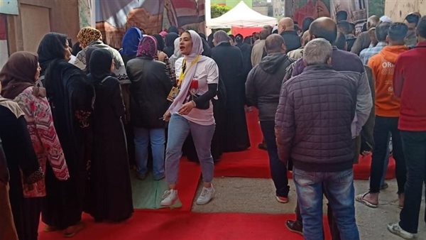 اصطفاف الناخبين 