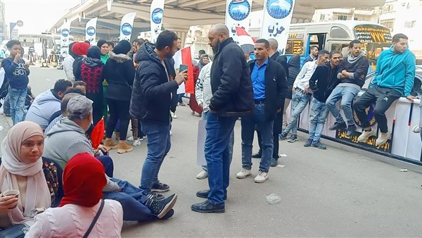 حضور كثيف للناخبين