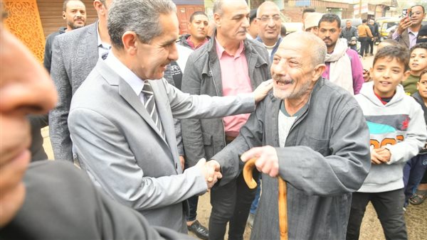 محافظ الغربية يتفقد