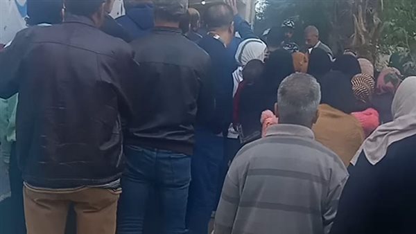 بدء دخول الناخبين