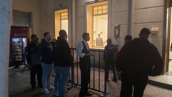 الناخبين في لجنة