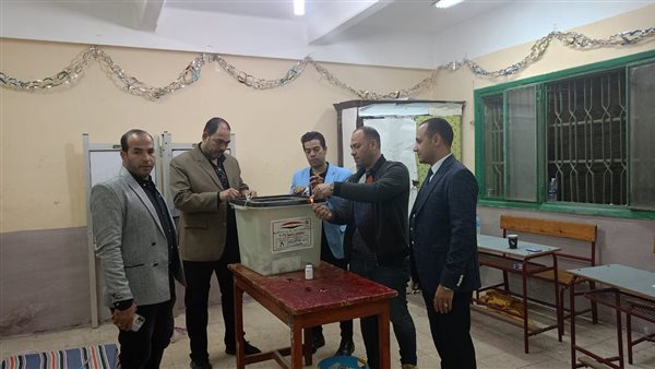 بدء أعمال فرز الاصوات