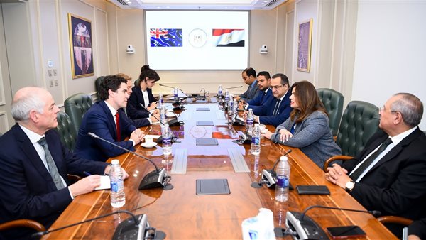 وزيرة الهجرة تستقبل