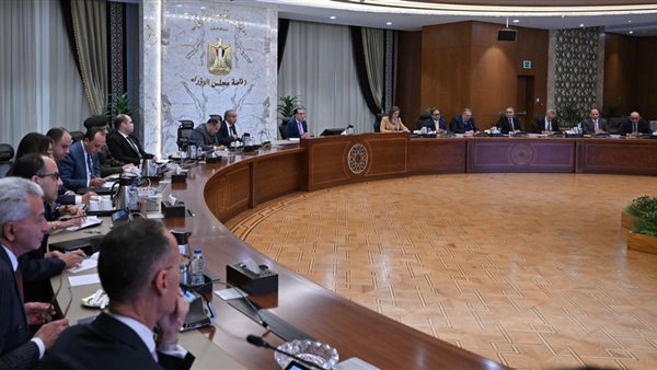 مصطفي مدبولي اثناء