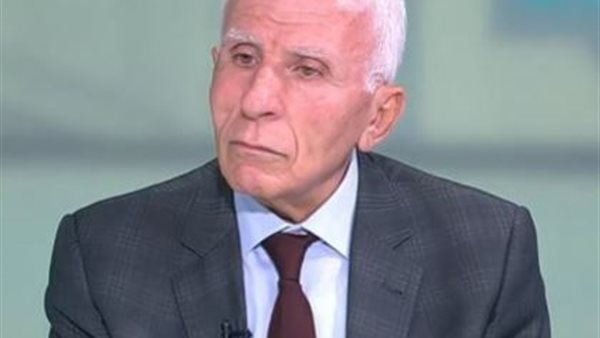  عزام الأحمد عضو