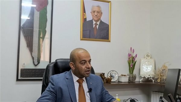  الدكتور حسين حمايل