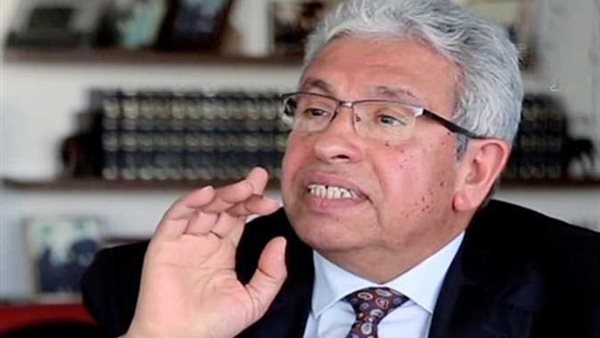 الدكتور عبدالمنعم