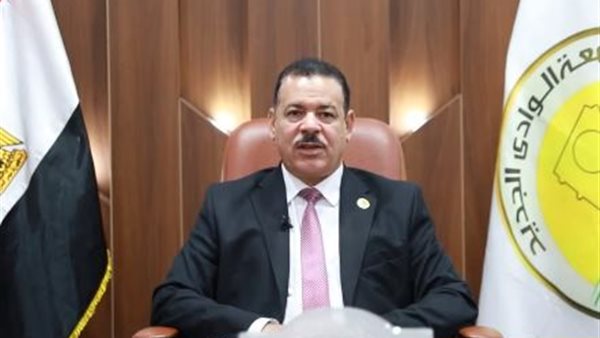  رئيس جامعة الوادى