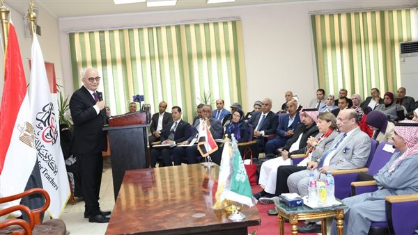  الدكتور رضا حجازى