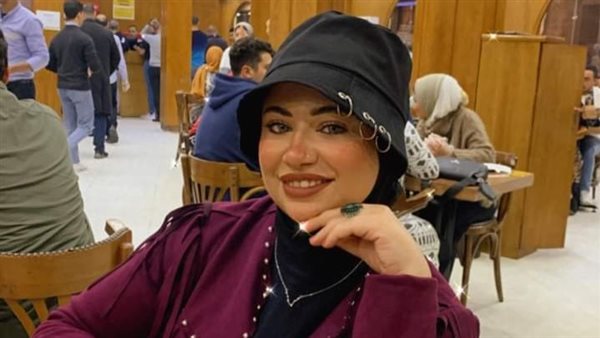 شقيقة نيره اشرف 