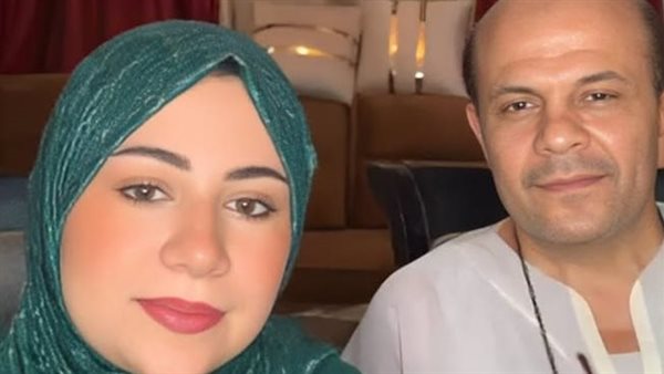 والد نيره أشرف وبنته