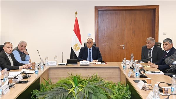 وزير الموارد المائية