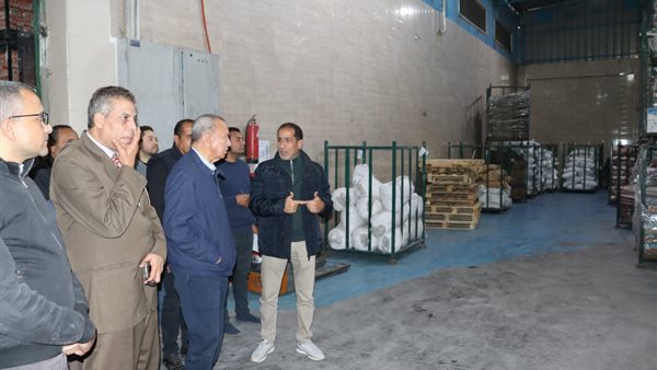 محافظ القليوبية اثناءجولته