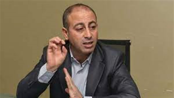  جهاد الحرازين، أستاذ