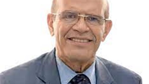 الدكتور أحمد يوسف