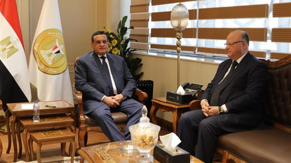 هشام آمنة يتابع مع