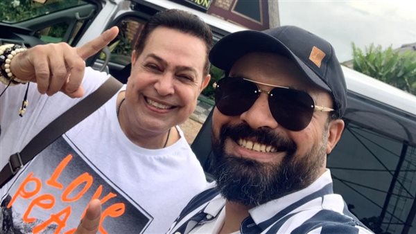 حكيم والمخرج 