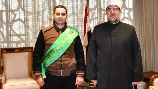  صاحب المركز الاول