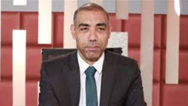 أيمن سمير خبير العلاقات