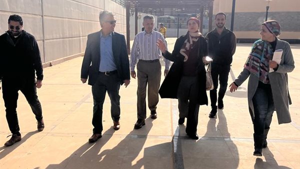 جانب من زيارة وفد