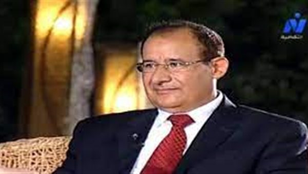 الدكتور عبد المعطي