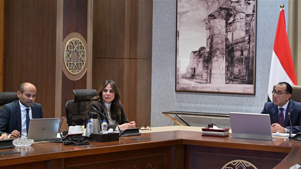 مصطفي مدبولي في اجتماع