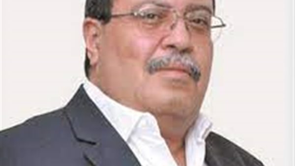 محمد فاروق، الخبير