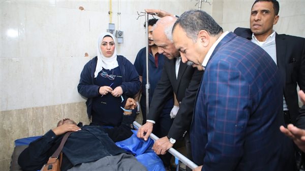 المحافظ خلال اطمئنانة