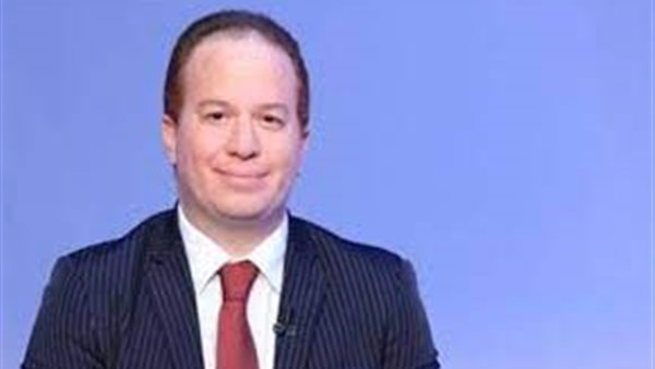 الكاتب الصحفي إيهاب