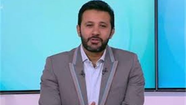  الإعلامي عمرو خليل