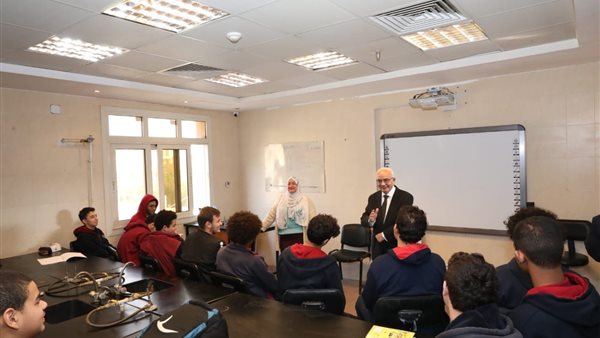 تفقد وزير التربية