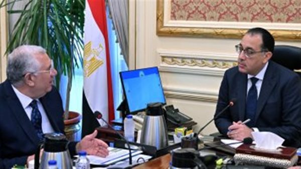 جانب من لقاء وزير