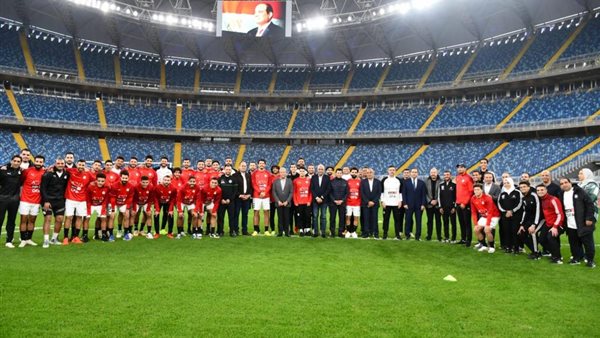 جانب من زيارة الوزير