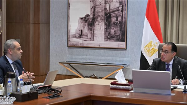 رئيس الوزراء يستقبل