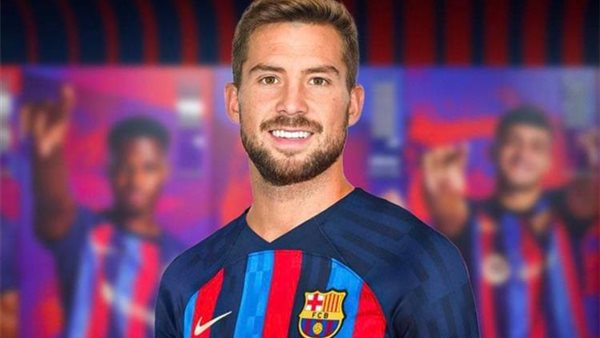 إينيجو مارتينيز مدافع