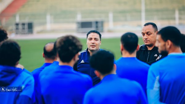 جانب من تدريب فريق