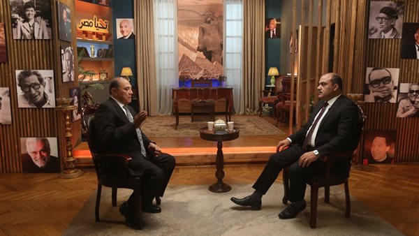 لقاء نبيل عمر مع