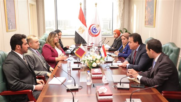  إجتماع وزير الصحة