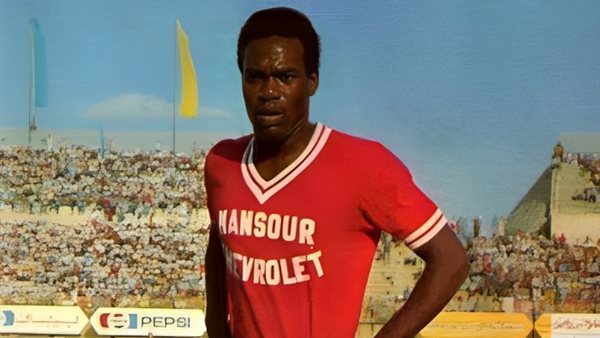 محمد عباس لاعب الأهلي